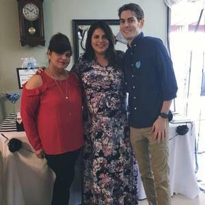 Meet your Posher, Carla